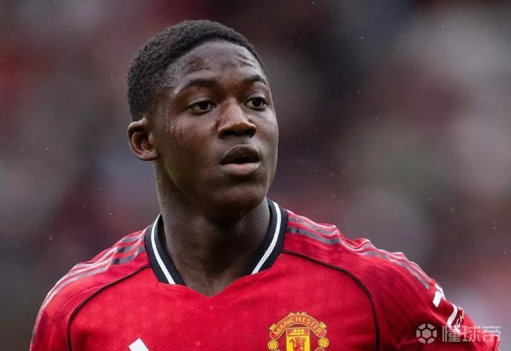 开云体育官网-罗马诺：冬窗后曼联将推进梅努续约，新合同将涨薪并期限更长